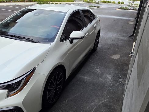 Used 2021 Toyota Corolla SE image 9