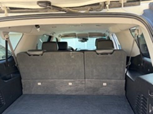 Used 2020 GMC Yukon XL SLT w/ Premium Edition image 8