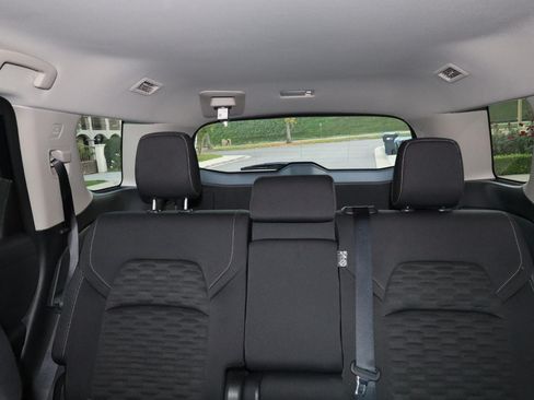 Used 2022 Nissan Pathfinder SV image 16