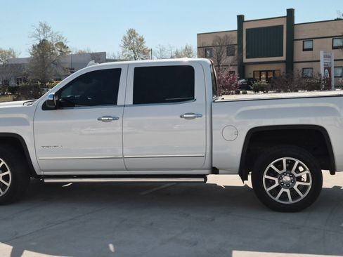 Used 2017 GMC Sierra 1500 Denali image 2