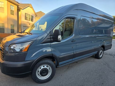 Used 2019 Ford Transit 250 Extended Length High Roof w/Sl image 1