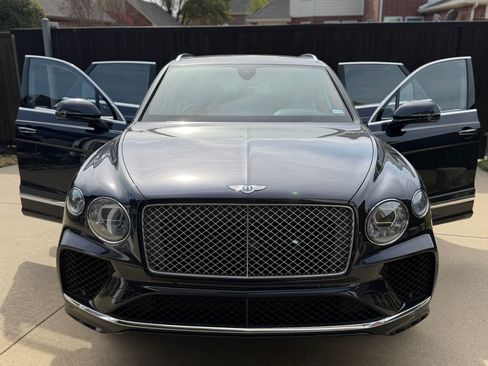 Used 2021 Bentley Bentayga image 19