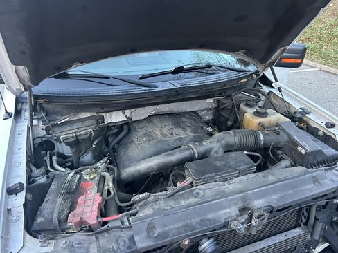 Used 2012 Ford F150 XLT w/ XLT Chrome Pkg image 23