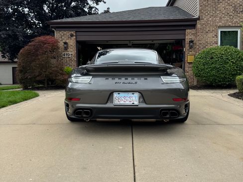 Used 2014 Porsche 911 Turbo S AWD/4WD image 6