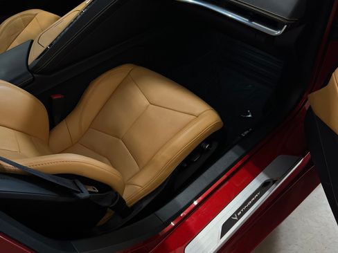 Used 2022 Chevrolet Corvette Stingray Preferred Cpe w/ Body-Color Dual Roof Package RWD image 25