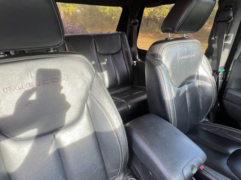 Used 2013 Jeep Wrangler Rubicon w/ Dual Top Group image 9