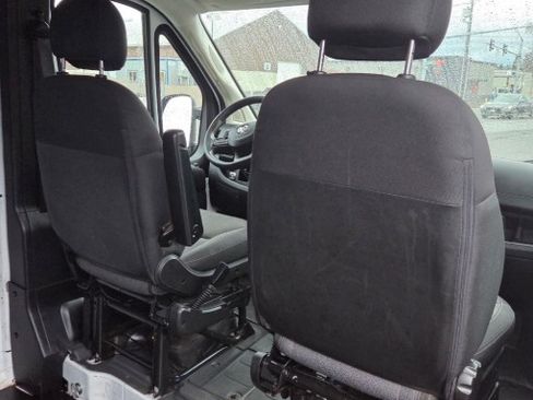 Used 2023 RAM ProMaster 2500 w/ Premium Appearance Group image 5