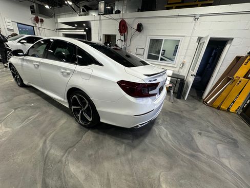 Used 2021 Honda Accord Sport image 8