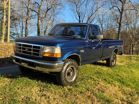 Used 1996 Ford F250 4x4 Regular Cab image 2