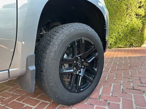 Used 2023 Chevrolet Silverado 1500 LT Trail Boss image 12