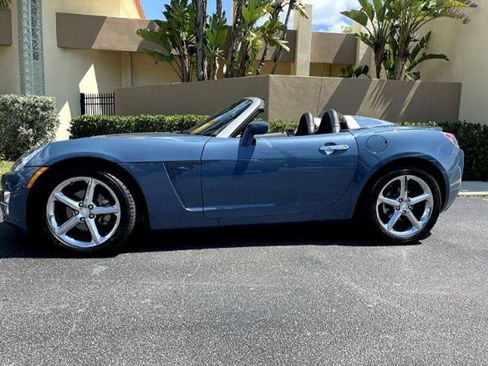 Used 2008 Saturn Sky w/ Premium Trim Package image 4