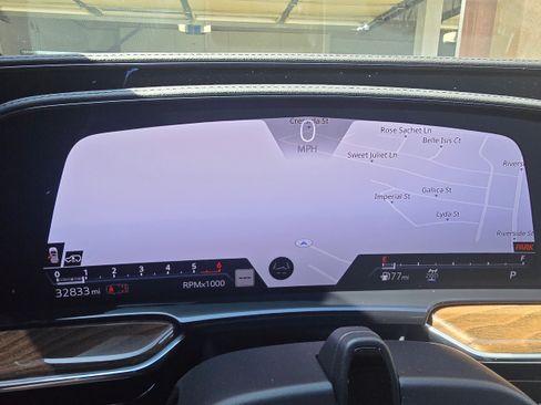 Used 2023 Cadillac Escalade Sport Platinum w/ LPO, ONYX Package image 12