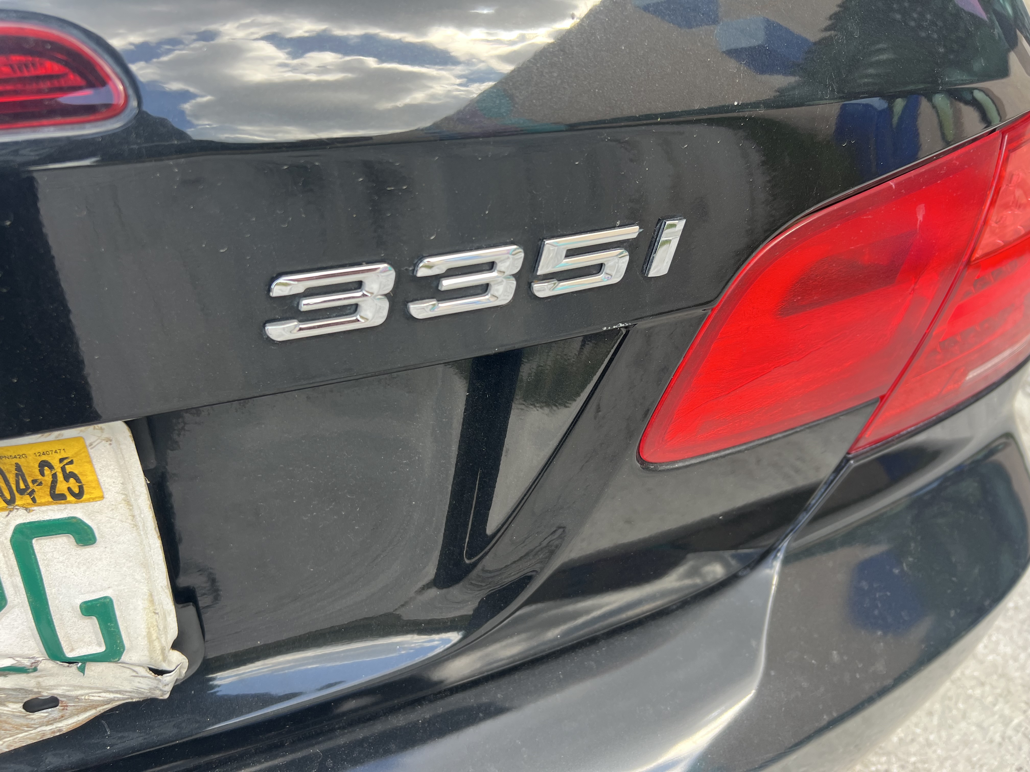 Used 2011 BMW 335i Convertible RWD image 4