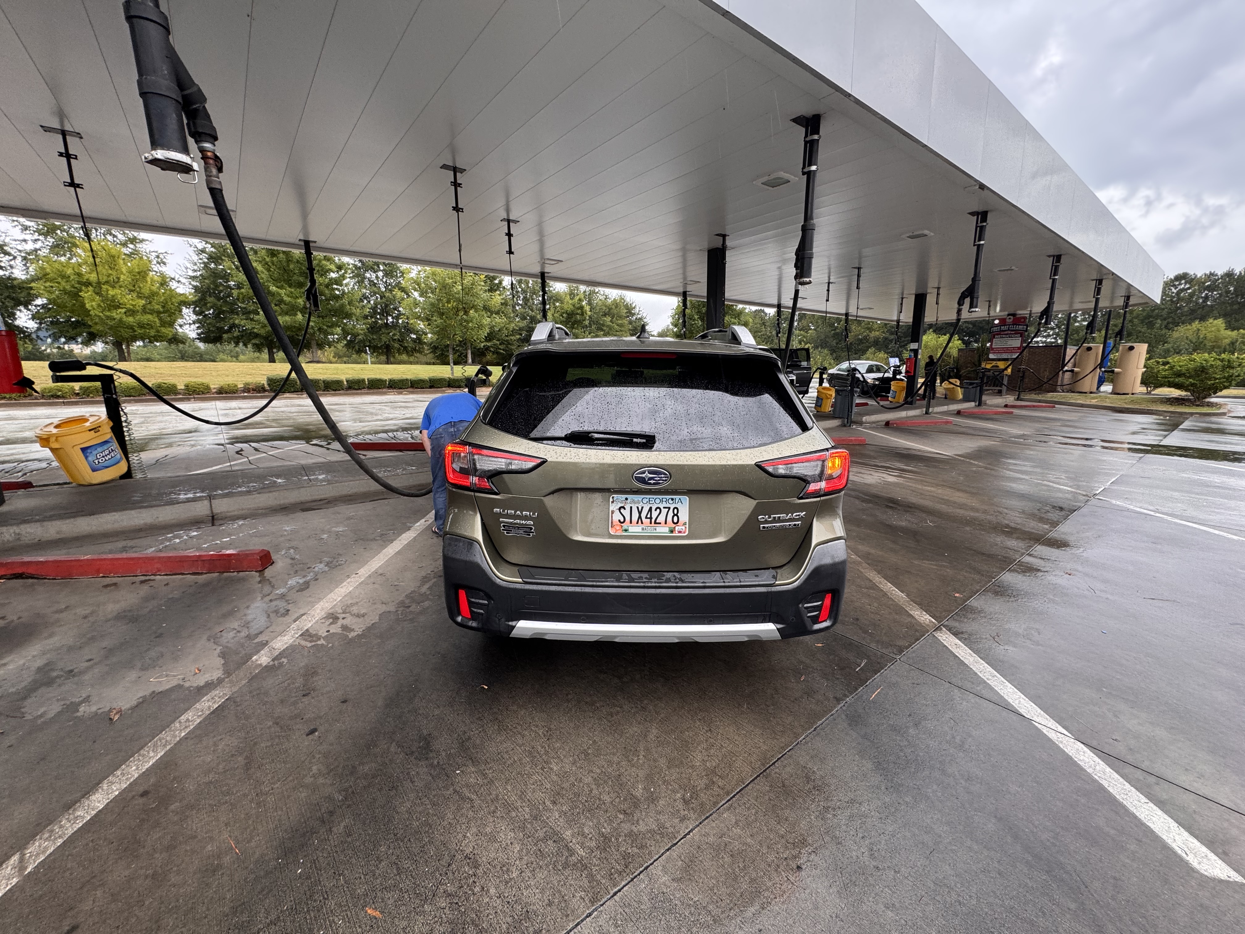 Used 2020 Subaru Outback Touring XT AWD/4WD image 2
