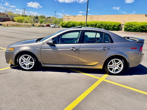 Used 2008 Acura TL FWD image 2
