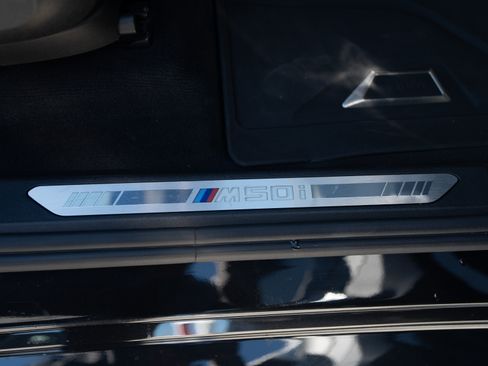 Used 2020 BMW X5 M50i w/ Executive Package image 12