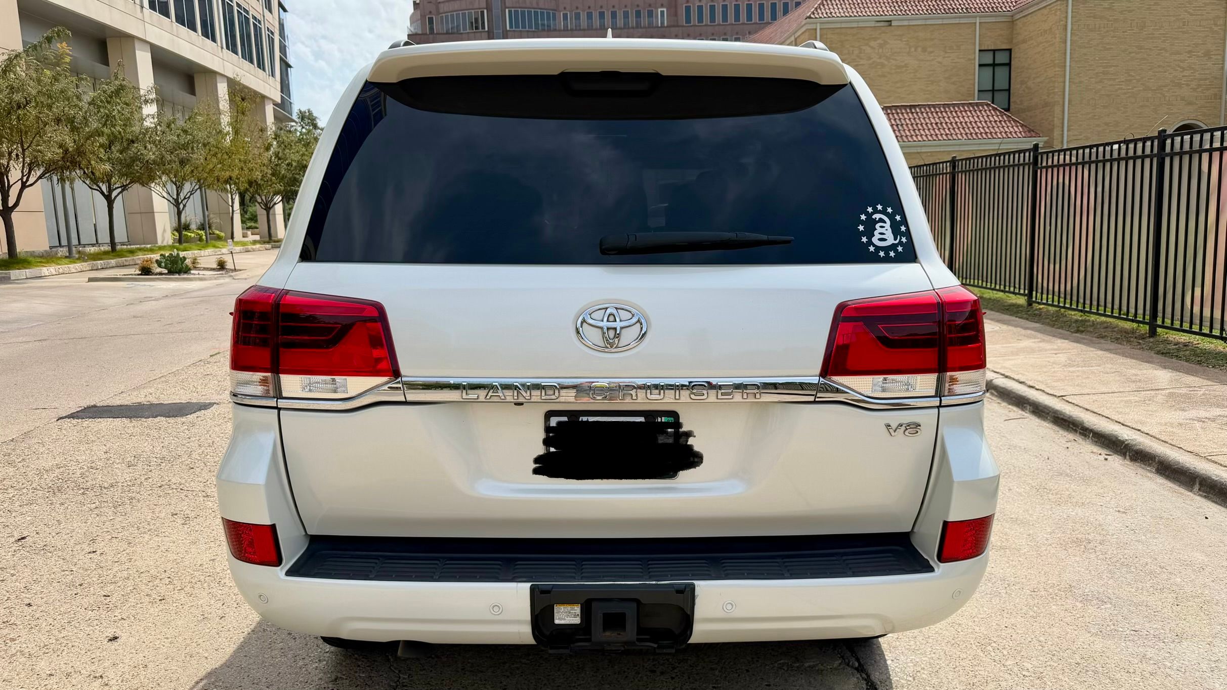 Used 2016 Toyota Land Cruiser AWD/4WD image 11