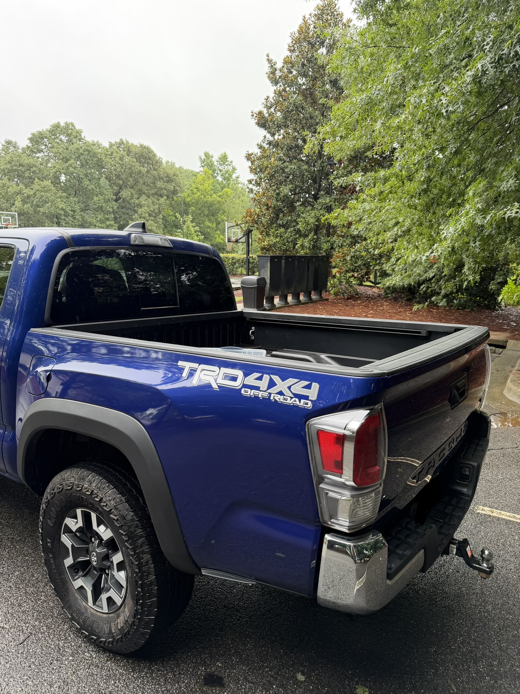 Used 2022 Toyota Tacoma TRD Off-Road AWD/4WD image 10