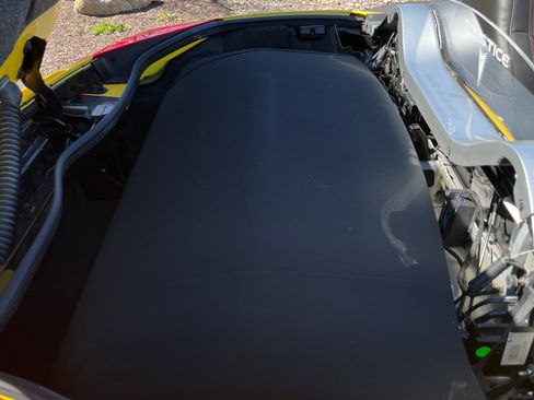 Used 2008 Pontiac Solstice GXP w/ Premium Package image 16