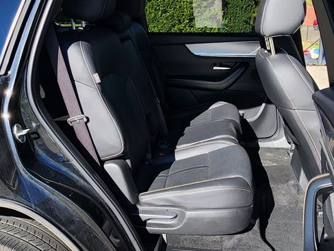 Used 2025 MAZDA CX-70 3.3 Turbo w/ Preferred Package image 22