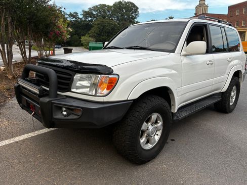 Used 1999 Toyota Land Cruiser AWD/4WD image 1