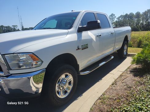 Used 2015 RAM 2500 SLT image 13