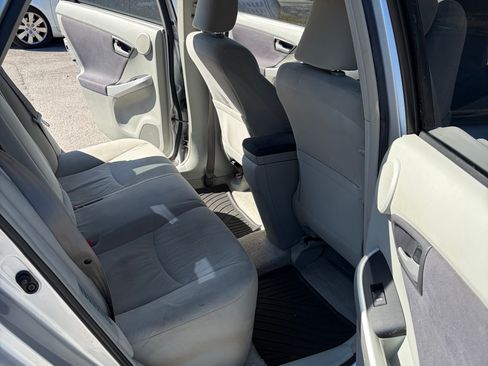 Used 2011 Toyota Prius Two image 6