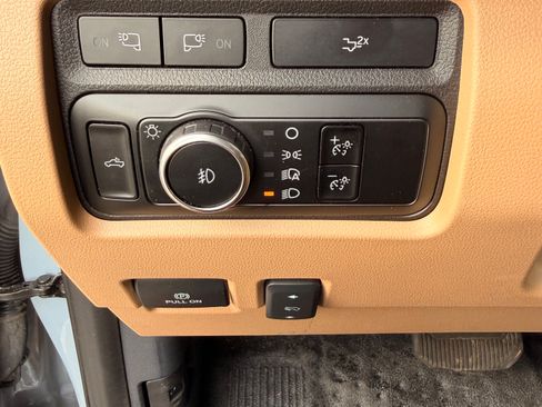 Used 2024 Ford F350 Lariat w/ Lariat Ultimate Package image 26