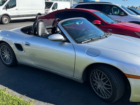Used 2002 Porsche Boxster image 2