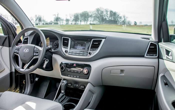Used 2016 Hyundai Tucson Sport FWD image 5
