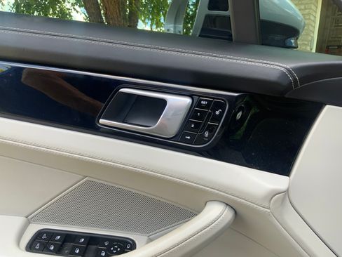 Used 2018 Porsche Panamera 4S AWD/4WD image 12