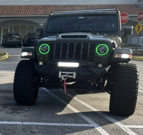 Used 2023 Jeep Gladiator Sport AWD/4WD image 24