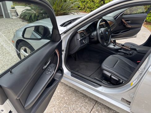 Used 2014 BMW 320i Sedan image 12