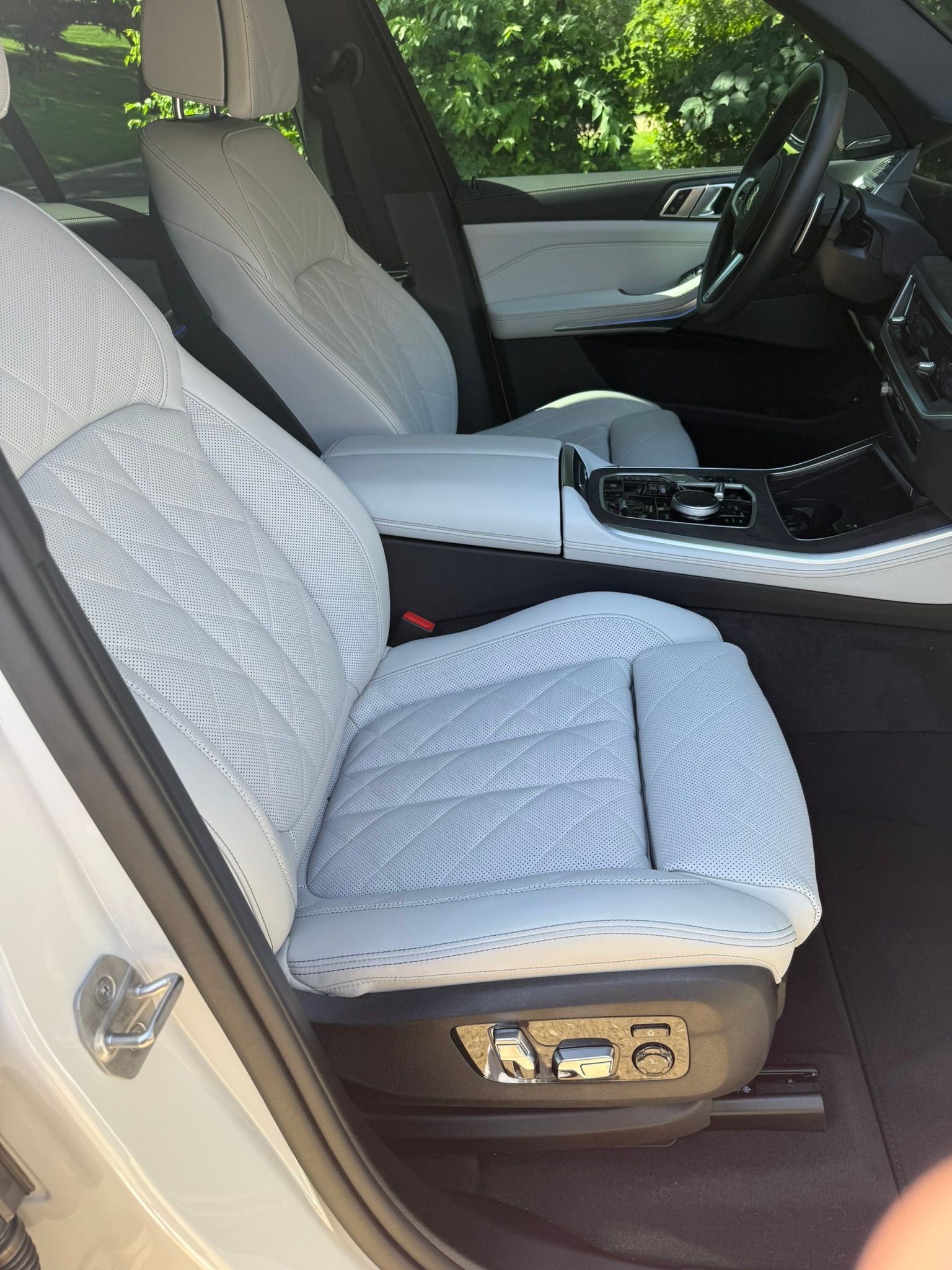 Used 2025 BMW X5 xDrive50e w/ M Sport Package AWD/4WD image 20