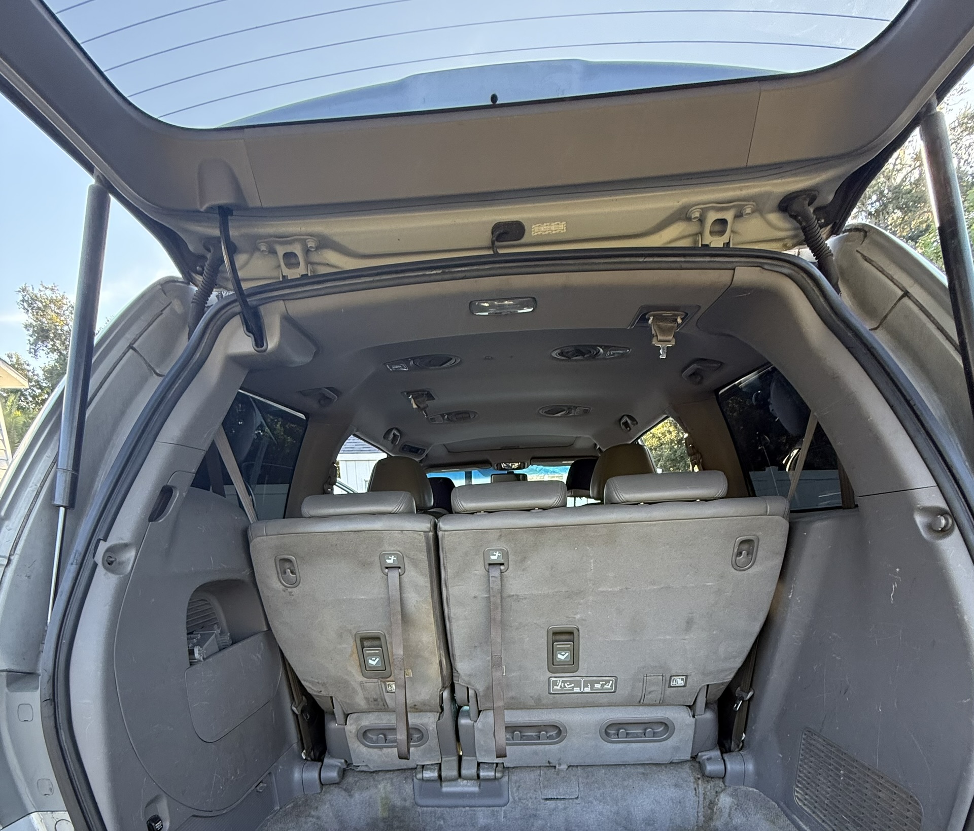 Used 2010 Honda Odyssey EX-L image 18