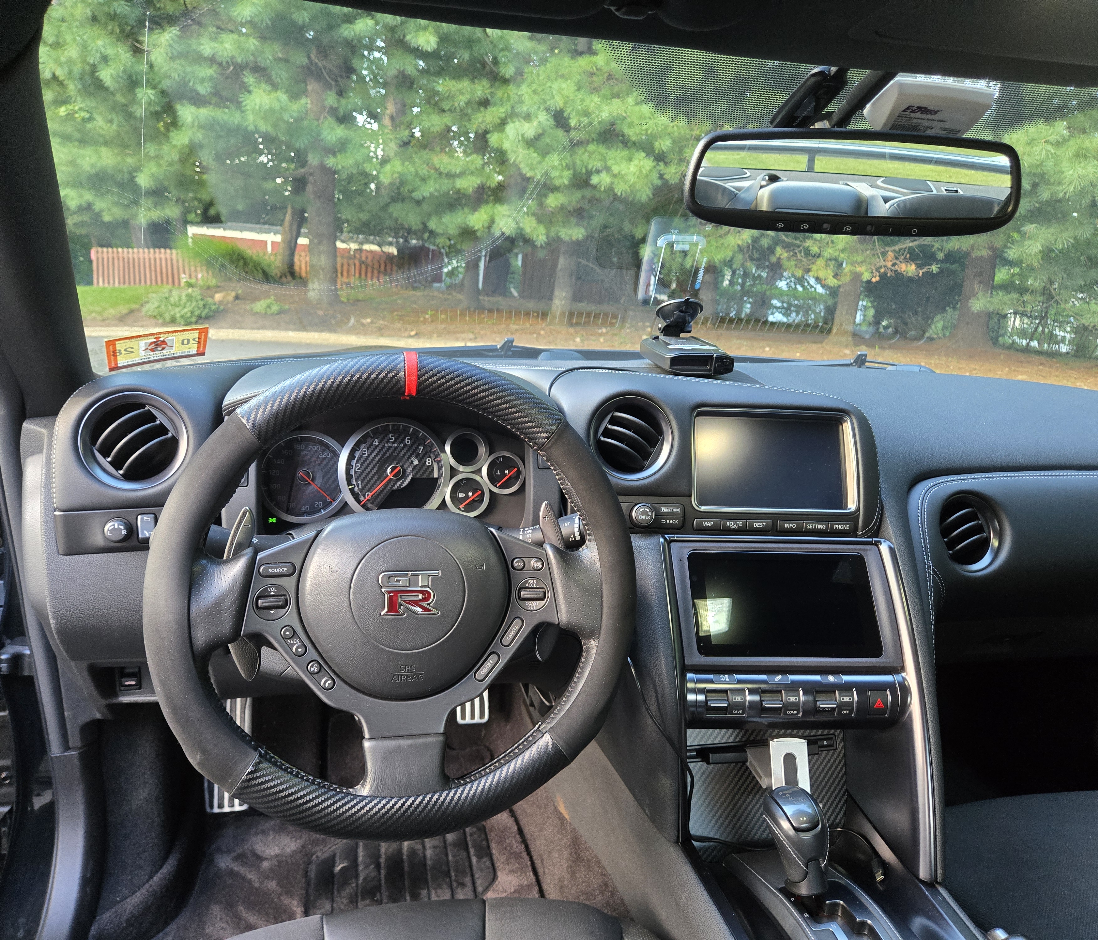 Used 2015 Nissan GT-R Premium AWD/4WD image 13