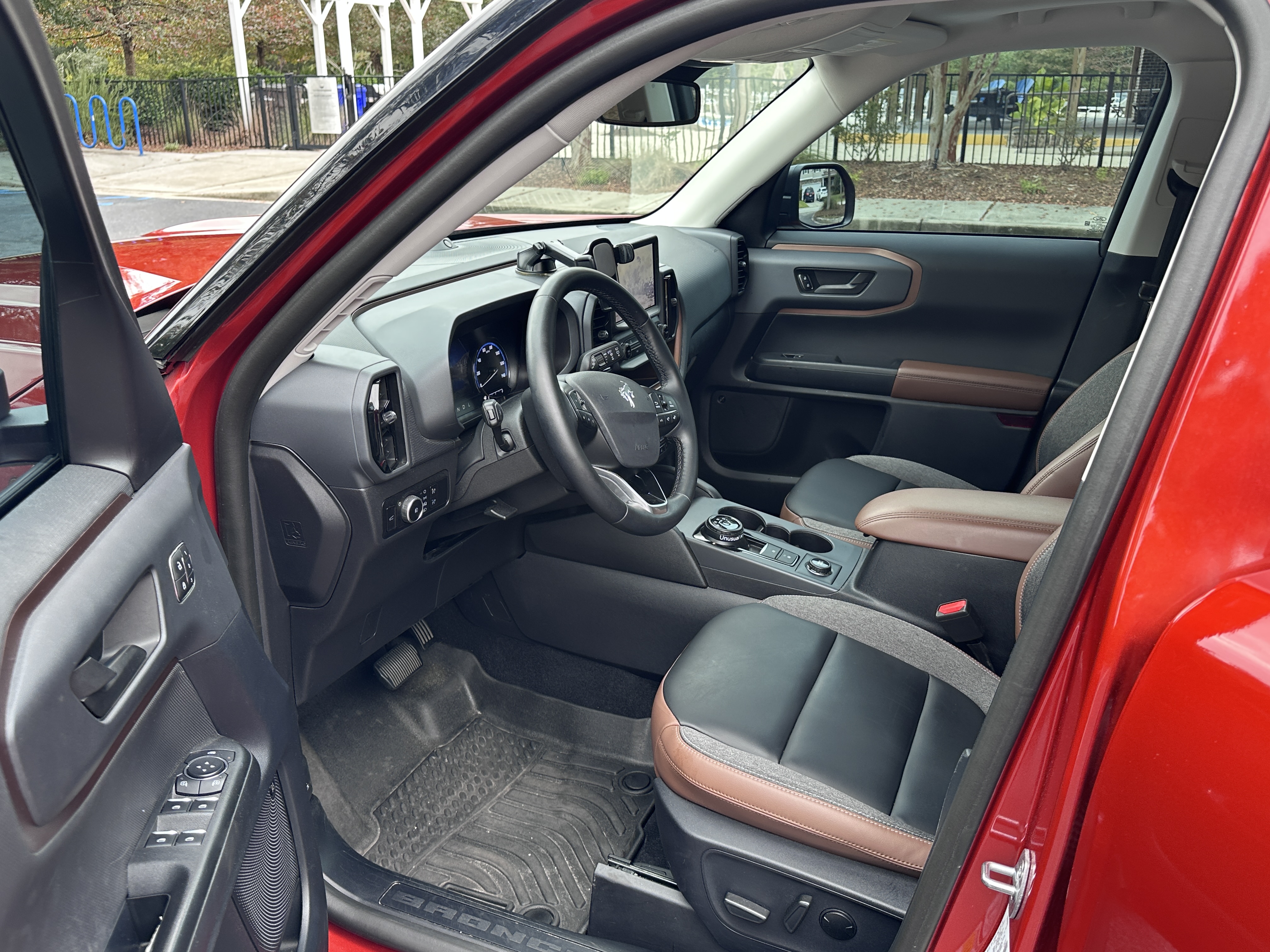 Used 2024 Ford Bronco Sport Outer Banks w/ Tech Package AWD/4WD image 15