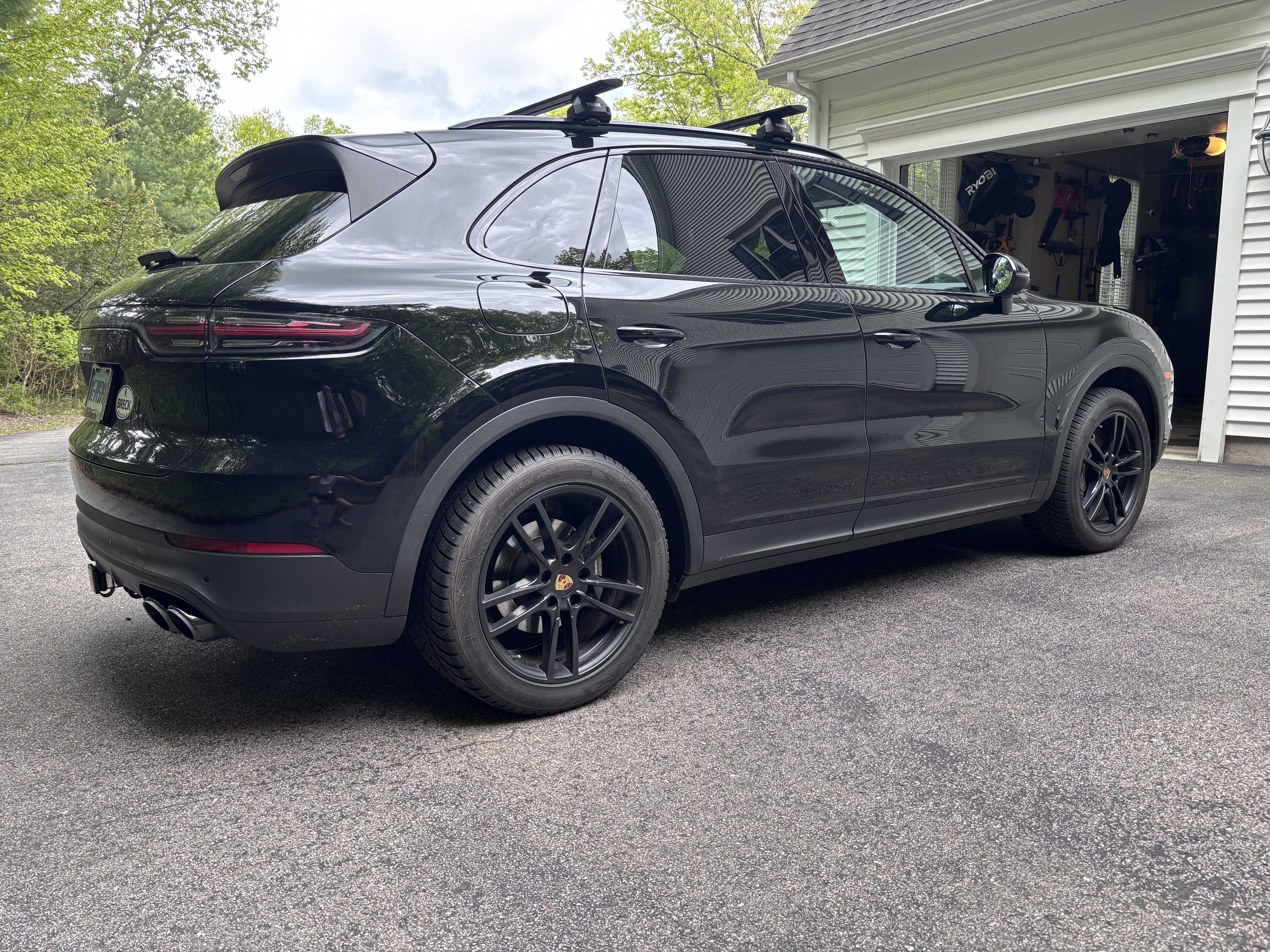 Used 2021 Porsche Cayenne AWD/4WD image 9