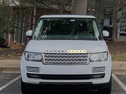 Used 2015 Land Rover Range Rover Supercharged AWD/4WD image 4