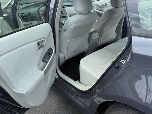 Used 2013 Toyota Prius Two image 11