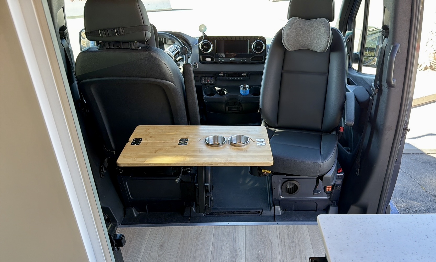 Used 2024 Mercedes-Benz Sprinter 2500 image 18