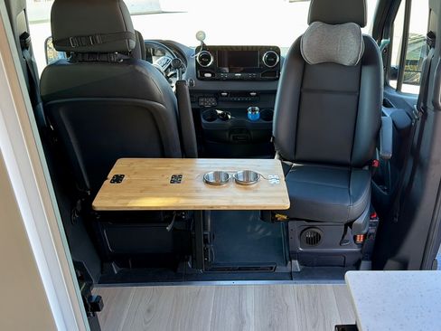 Used 2024 Mercedes-Benz Sprinter 2500 image 17