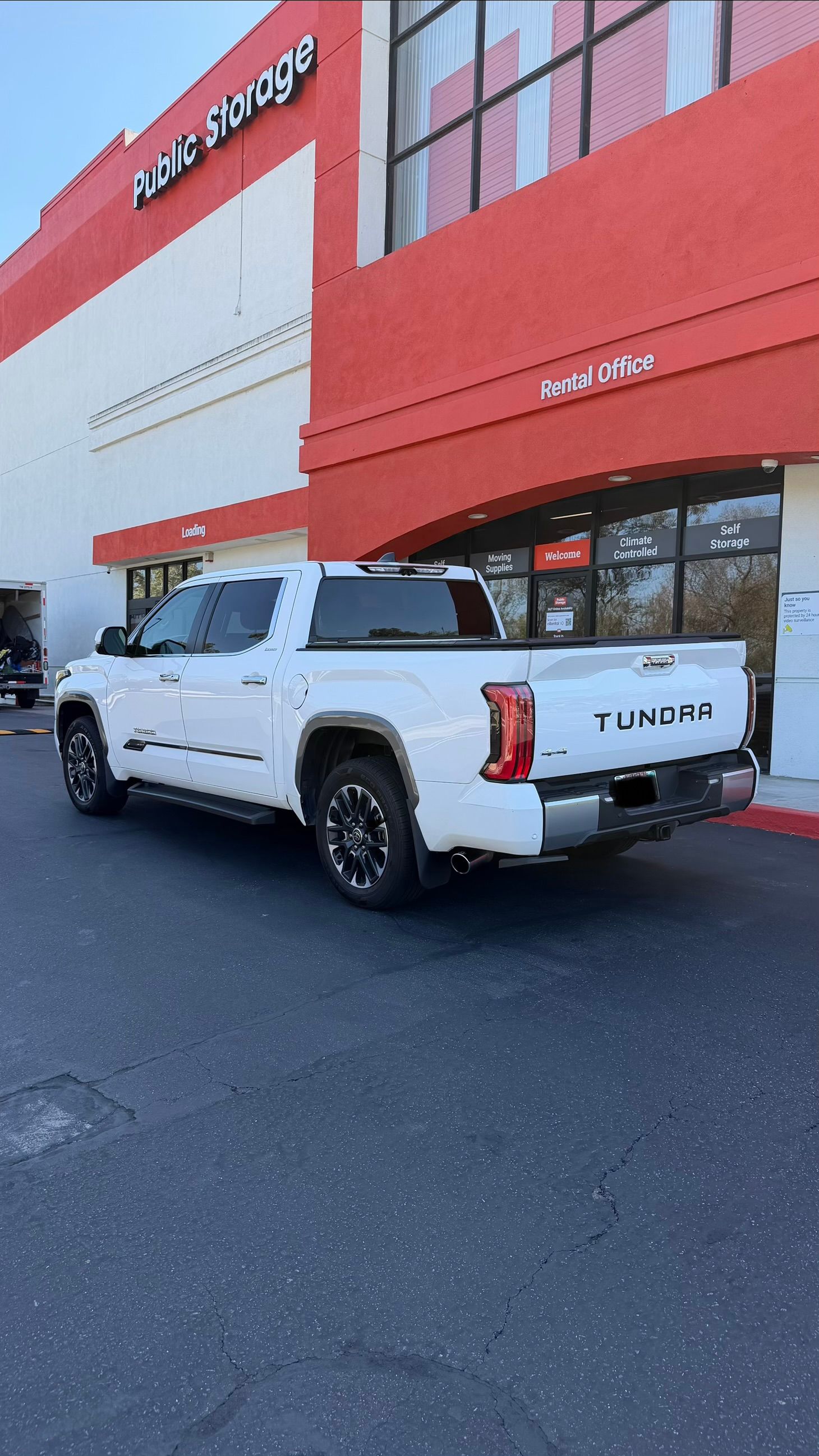 Used 2024 Toyota Tundra Limited AWD/4WD image 5