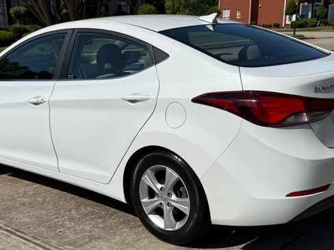 Used 2016 Hyundai Elantra Value Edition FWD image 8