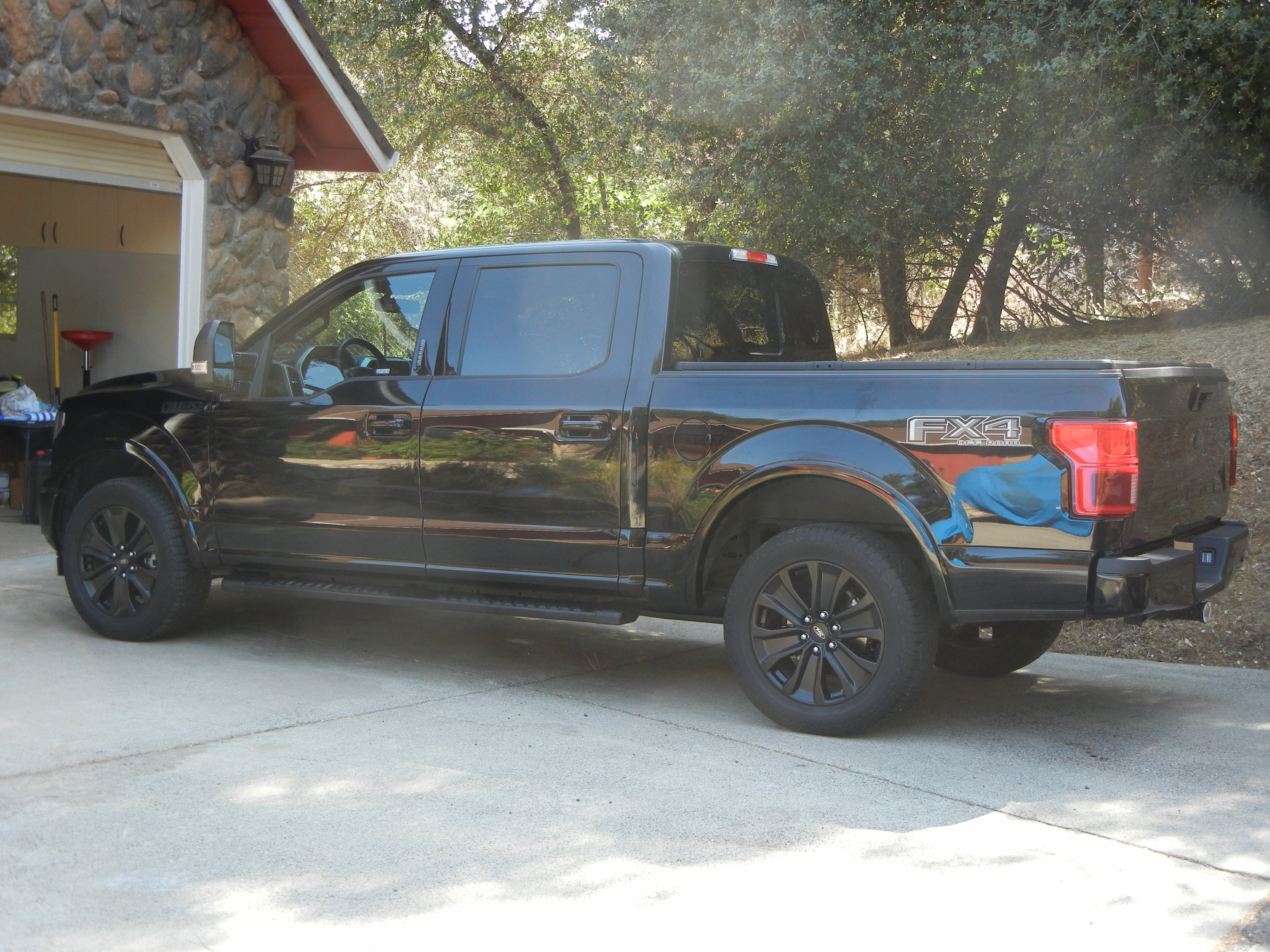 Used 2020 Ford F150 Lariat w/ Equipment Group 502A Luxury AWD/4WD image 9