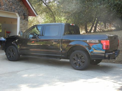 Used 2020 Ford F150 Lariat w/ Equipment Group 502A Luxury AWD/4WD image 9