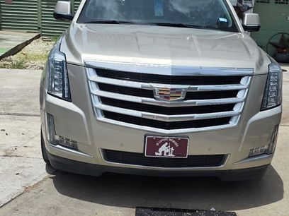 Used 2017 Cadillac Escalade ESV Luxury