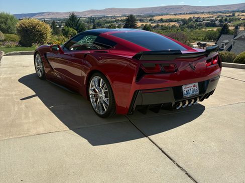 Used 2014 Chevrolet Corvette Stingray Coupe RWD image 6
