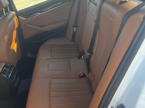 Used 2019 BMW 530i xDrive w/ Convenience Package image 8