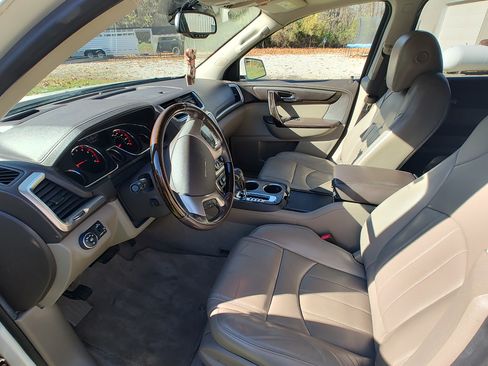 Used 2014 GMC Acadia Denali image 8